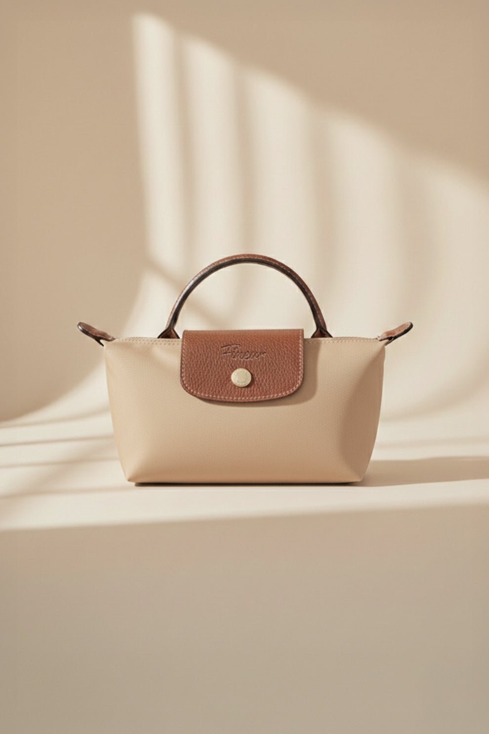 13_4bc0673d-fc67-4777-9795-1702a2aae925 Fineur Crossbody Champ - Latte Beige - Image 1
